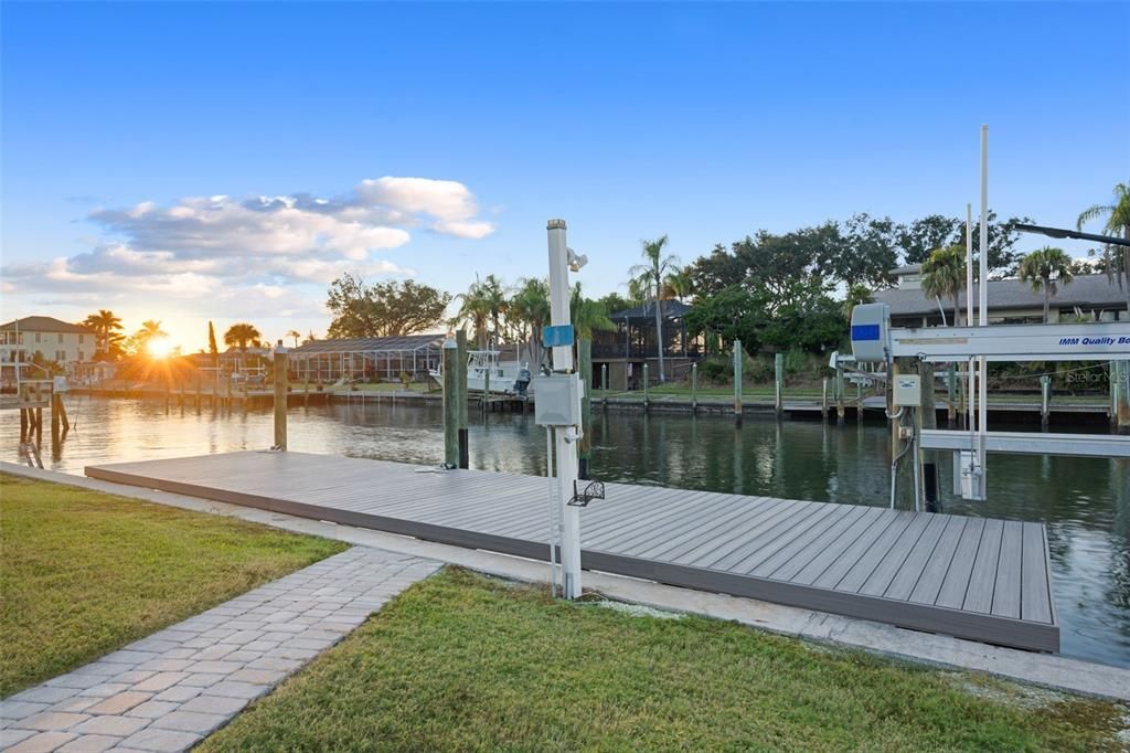 For Sale: $780,000 (3 beds, 2 baths, 1954 Square Feet)