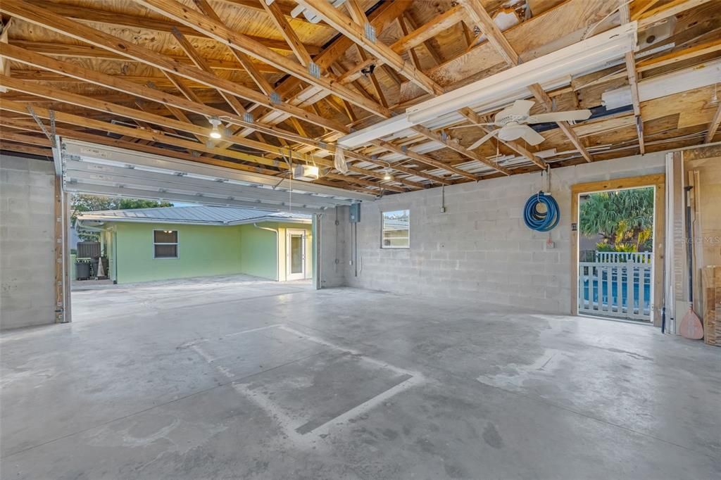 For Sale: $780,000 (3 beds, 2 baths, 1954 Square Feet)