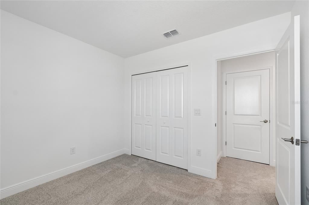 Active With Contract: $409,999 (3 beds, 2 baths, 1702 Square Feet)
