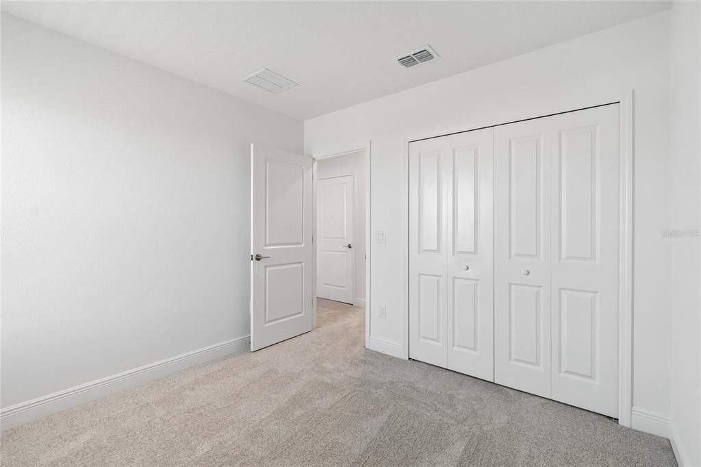 Active With Contract: $409,999 (3 beds, 2 baths, 1702 Square Feet)