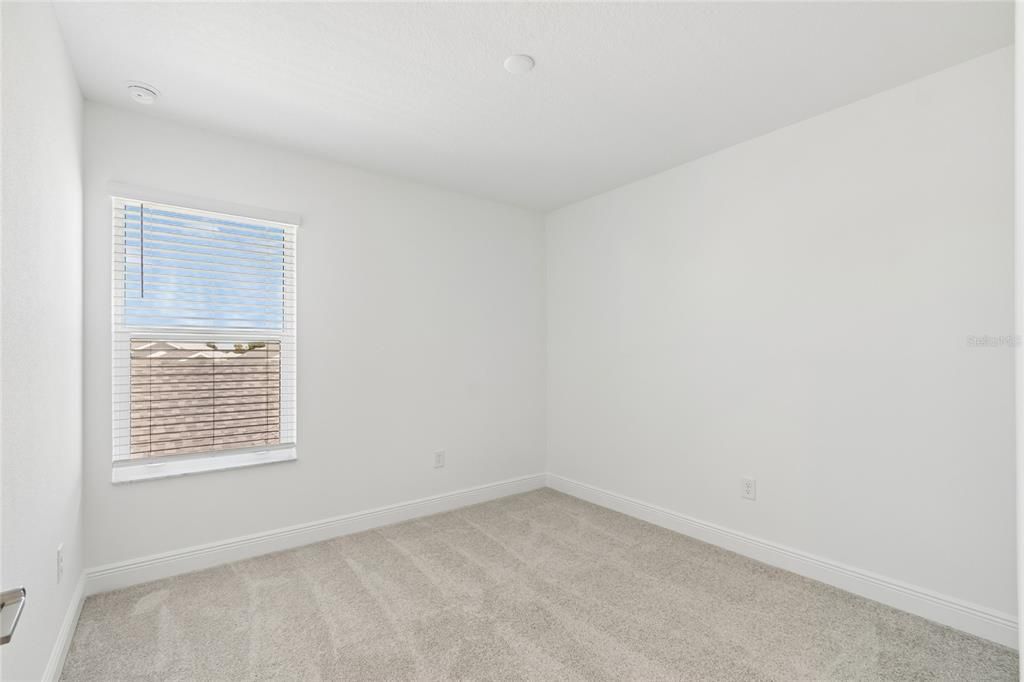 Active With Contract: $409,999 (3 beds, 2 baths, 1702 Square Feet)