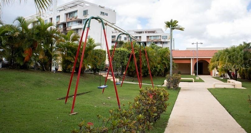 En Renta: $2,000 (4 camas, 2 baños, 1583 Pies cuadrados)