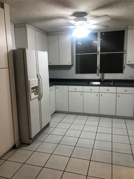 En Renta: $2,000 (4 camas, 2 baños, 1583 Pies cuadrados)