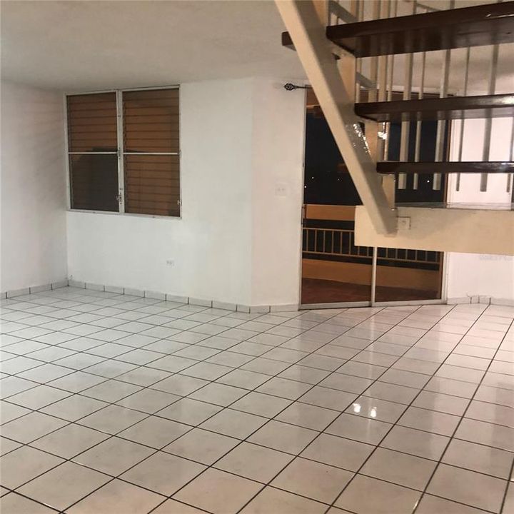 En Renta: $2,000 (4 camas, 2 baños, 1583 Pies cuadrados)