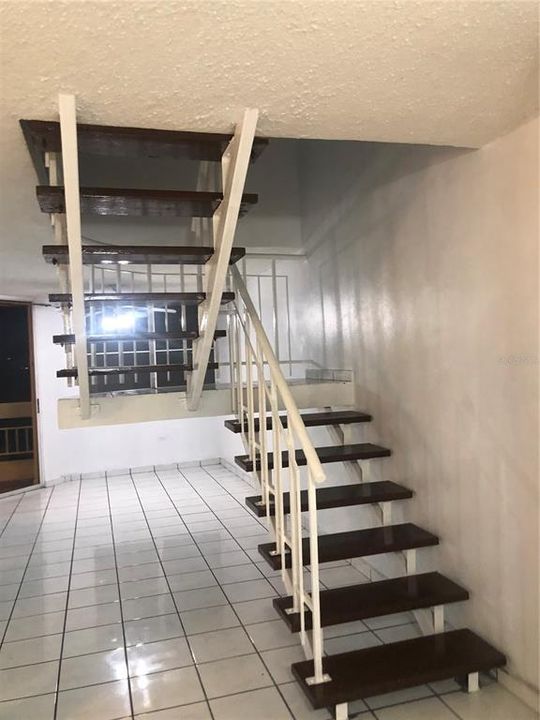 En Renta: $2,000 (4 camas, 2 baños, 1583 Pies cuadrados)