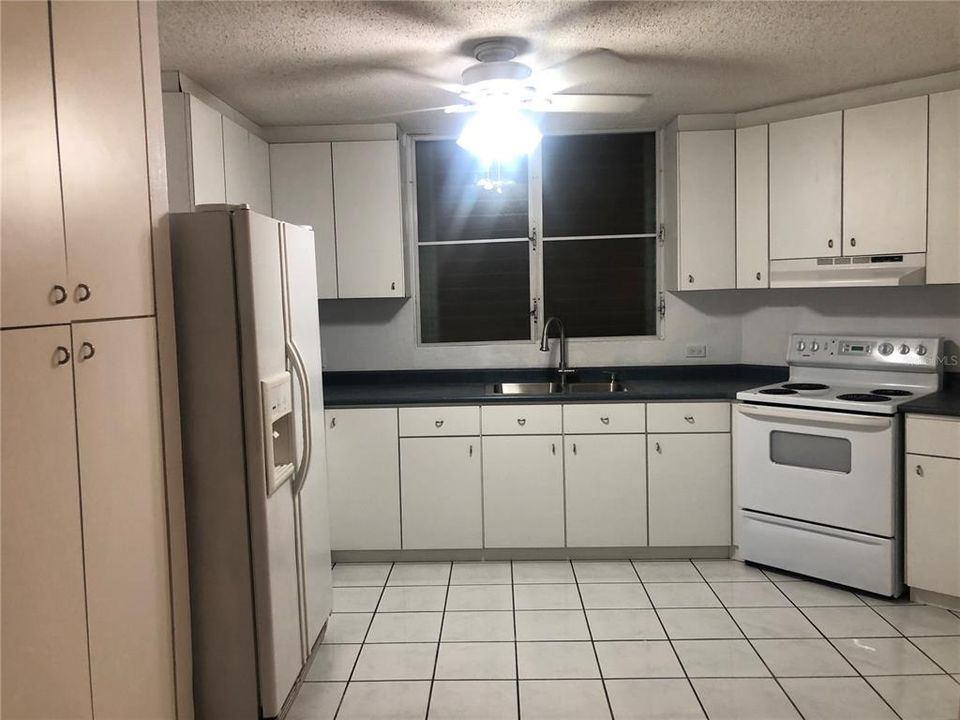 En Renta: $2,000 (4 camas, 2 baños, 1583 Pies cuadrados)