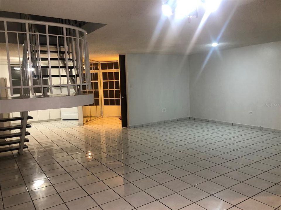 En Renta: $2,000 (4 camas, 2 baños, 1583 Pies cuadrados)