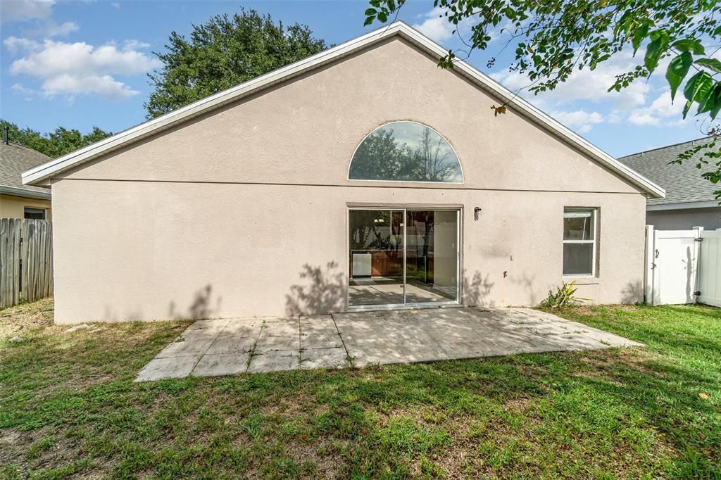 Active With Contract: $309,900 (3 beds, 2 baths, 1331 Square Feet)