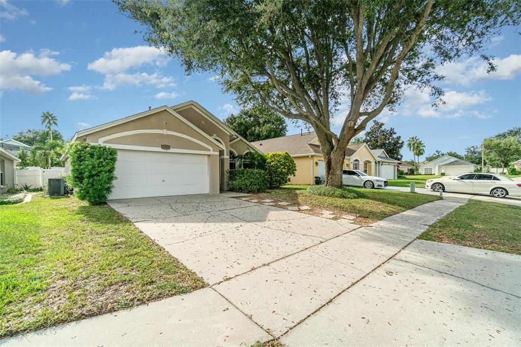 Active With Contract: $309,900 (3 beds, 2 baths, 1331 Square Feet)