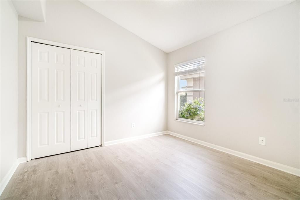 Active With Contract: $309,900 (3 beds, 2 baths, 1331 Square Feet)