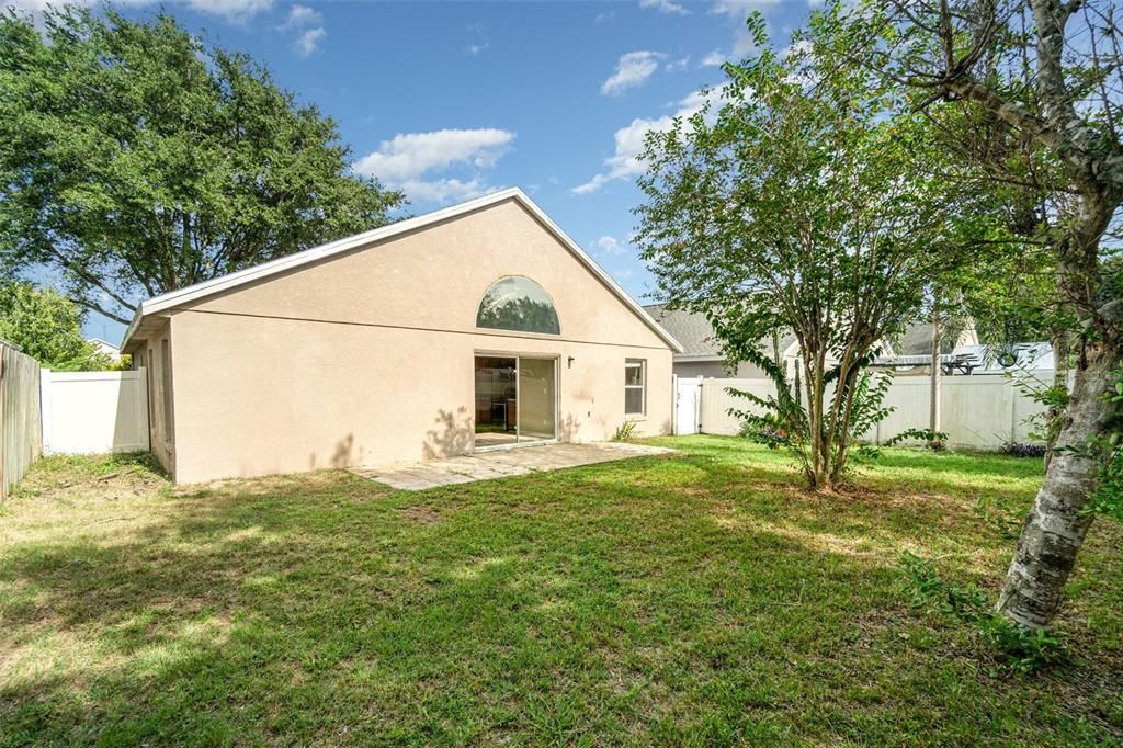 Active With Contract: $309,900 (3 beds, 2 baths, 1331 Square Feet)