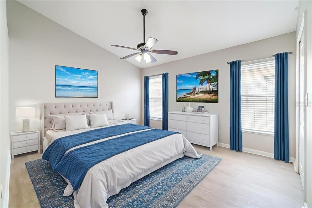 Active With Contract: $309,900 (3 beds, 2 baths, 1331 Square Feet)