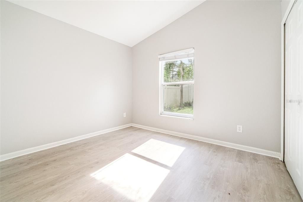 Active With Contract: $309,900 (3 beds, 2 baths, 1331 Square Feet)