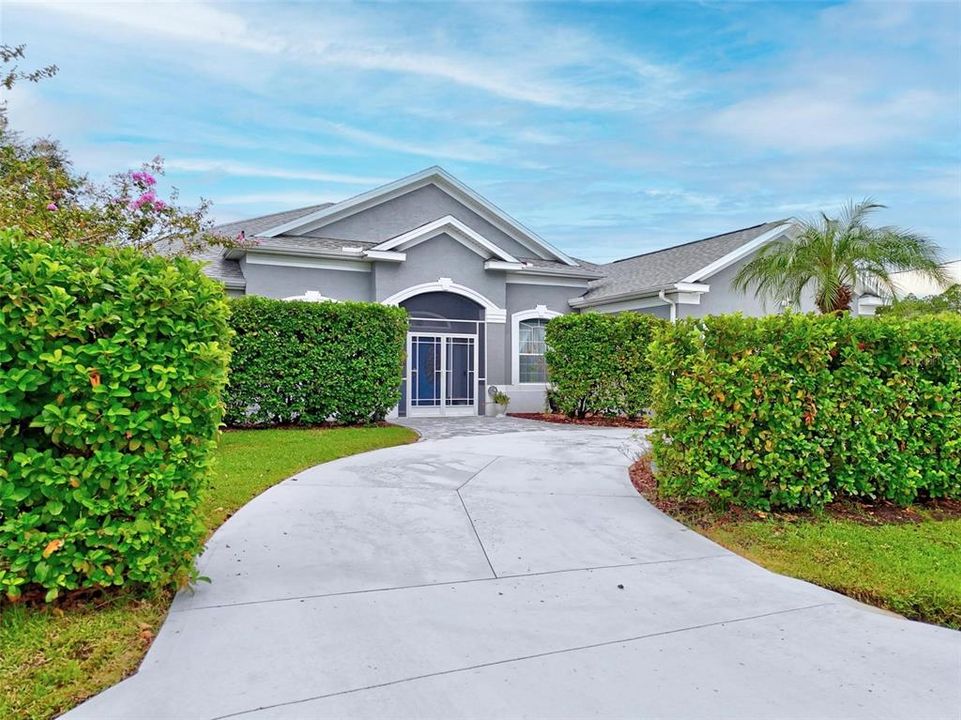 En Venta: $559,999 (4 camas, 3 baños, 2671 Pies cuadrados)