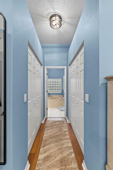 En Venta: $559,999 (4 camas, 3 baños, 2671 Pies cuadrados)