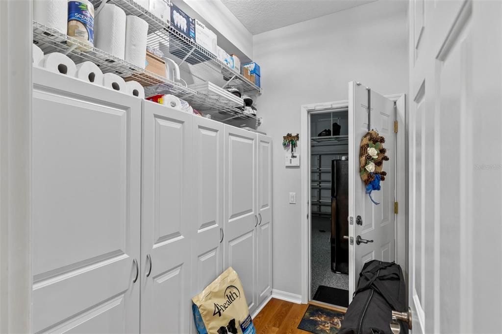 En Venta: $559,999 (4 camas, 3 baños, 2671 Pies cuadrados)