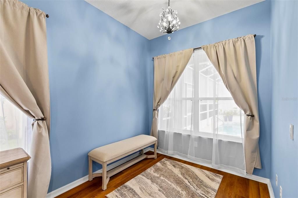 En Venta: $559,999 (4 camas, 3 baños, 2671 Pies cuadrados)