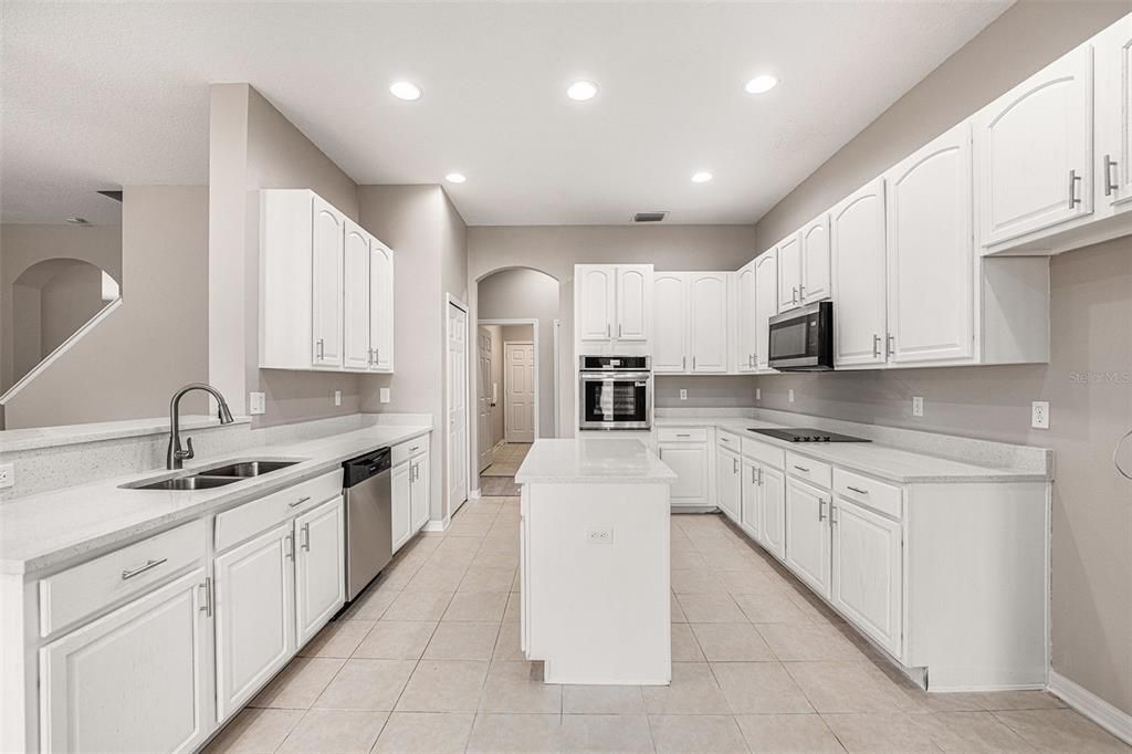 待售: $499,900 (4 贝兹, 3 浴室, 3123 平方英尺)