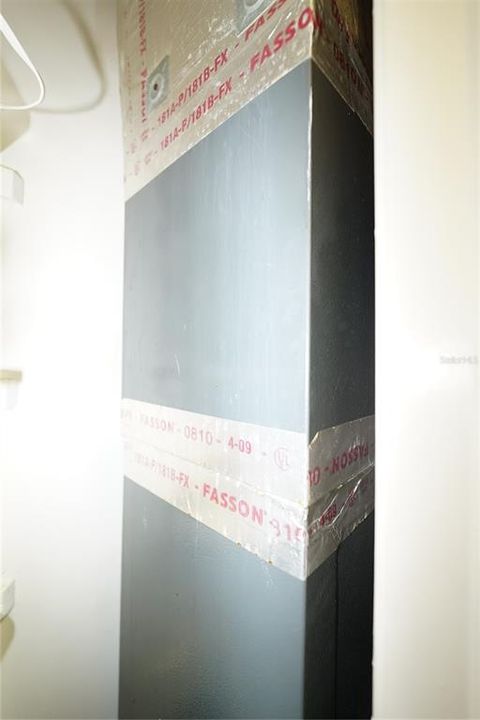 For Sale: $78,500 (1 beds, 1 baths, 560 Square Feet)