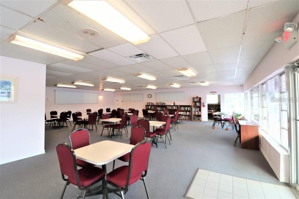 For Sale: $78,500 (1 beds, 1 baths, 560 Square Feet)