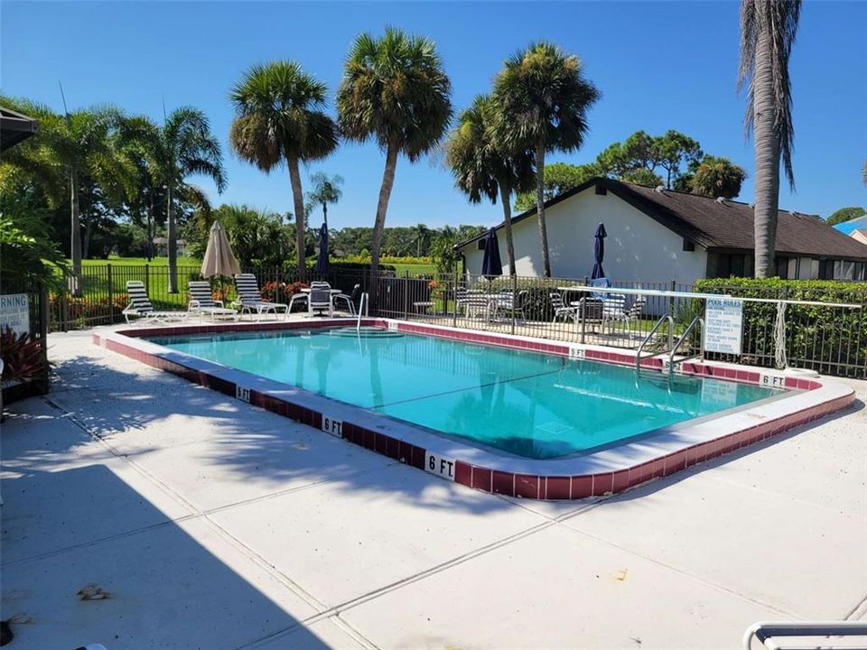 Active With Contract: $150,000 (1 beds, 1 baths, 428 Square Feet)