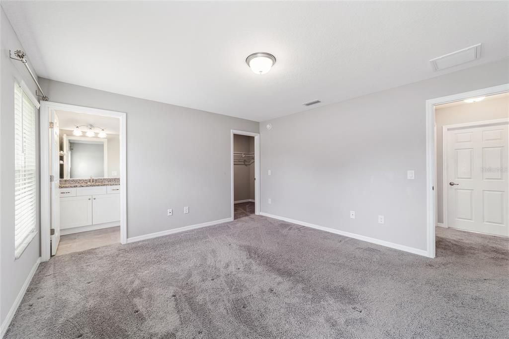 For Sale: $269,900 (3 beds, 2 baths, 1433 Square Feet)