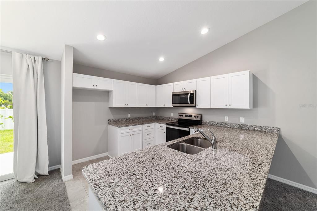 For Sale: $269,900 (3 beds, 2 baths, 1433 Square Feet)