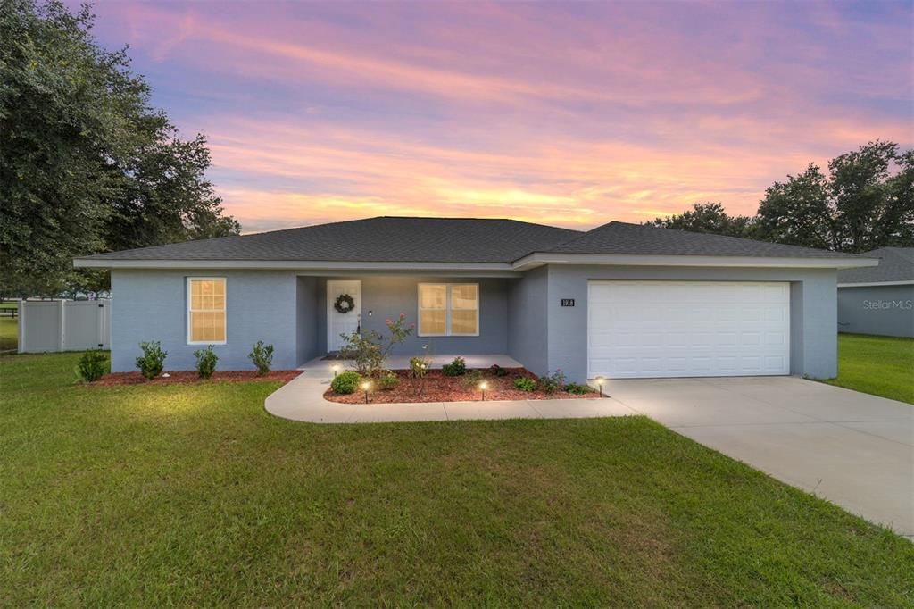 For Sale: $269,900 (3 beds, 2 baths, 1433 Square Feet)