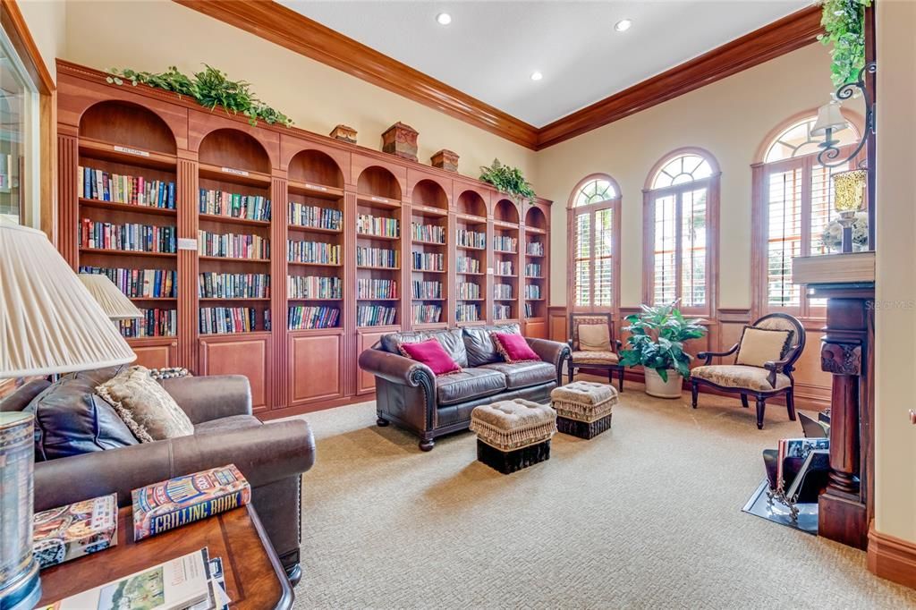 合同活跃: $439,900 (3 贝兹, 2 浴室, 2360 平方英尺)