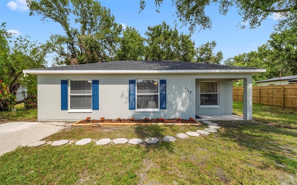 最近售出: $253,500 (2 贝兹, 1 浴室, 985 平方英尺)