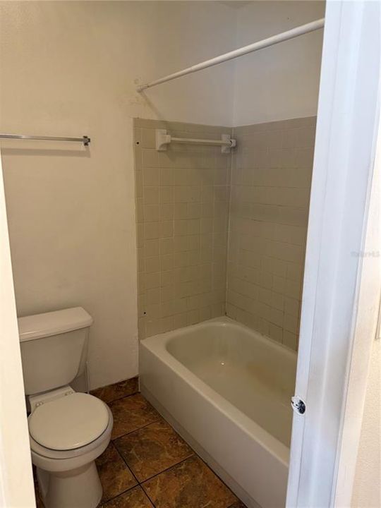 Под контрактом: $175,000 (3 спален, 2 ванн, 1432 Квадратных фут)