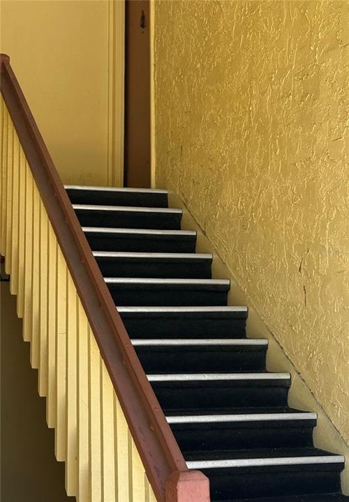 Под контрактом: $175,000 (3 спален, 2 ванн, 1432 Квадратных фут)