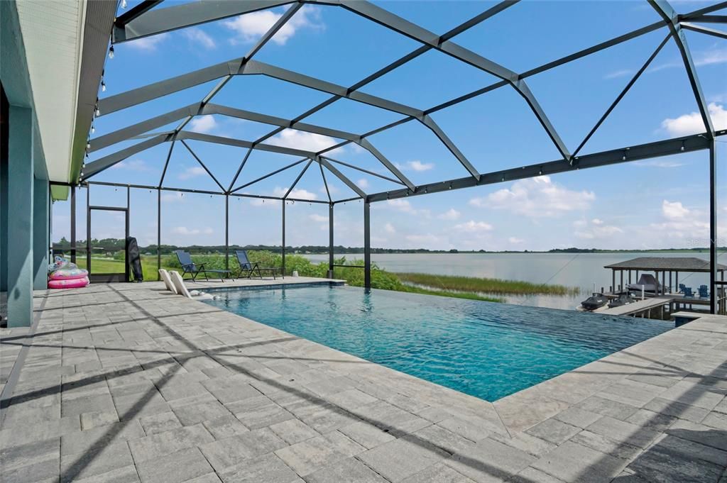 For Sale: $1,135,000 (5 beds, 3 baths, 3228 Square Feet)