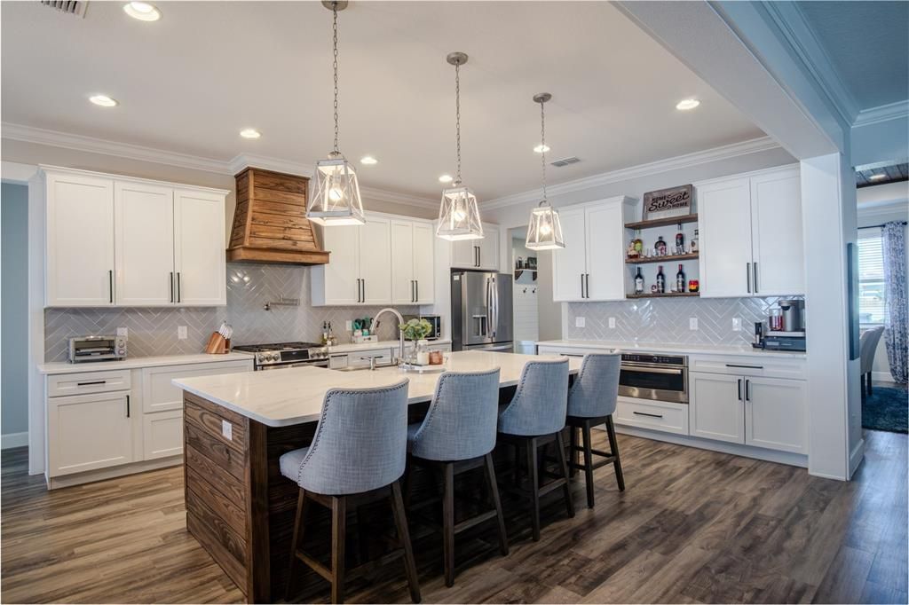 For Sale: $1,135,000 (5 beds, 3 baths, 3228 Square Feet)