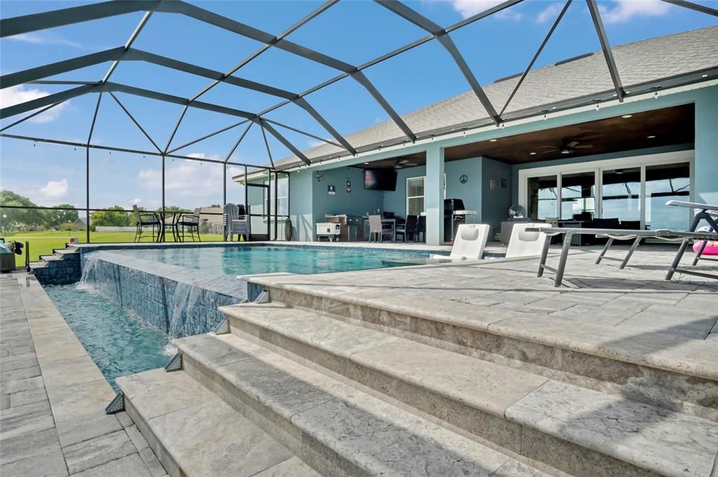 For Sale: $1,135,000 (5 beds, 3 baths, 3228 Square Feet)