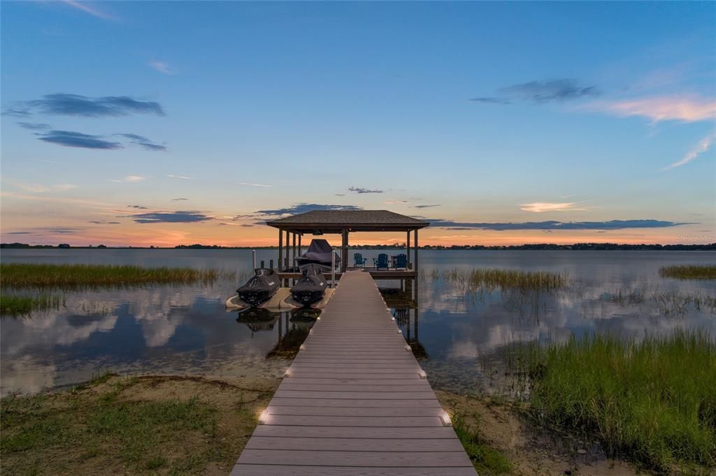 For Sale: $1,135,000 (5 beds, 3 baths, 3228 Square Feet)