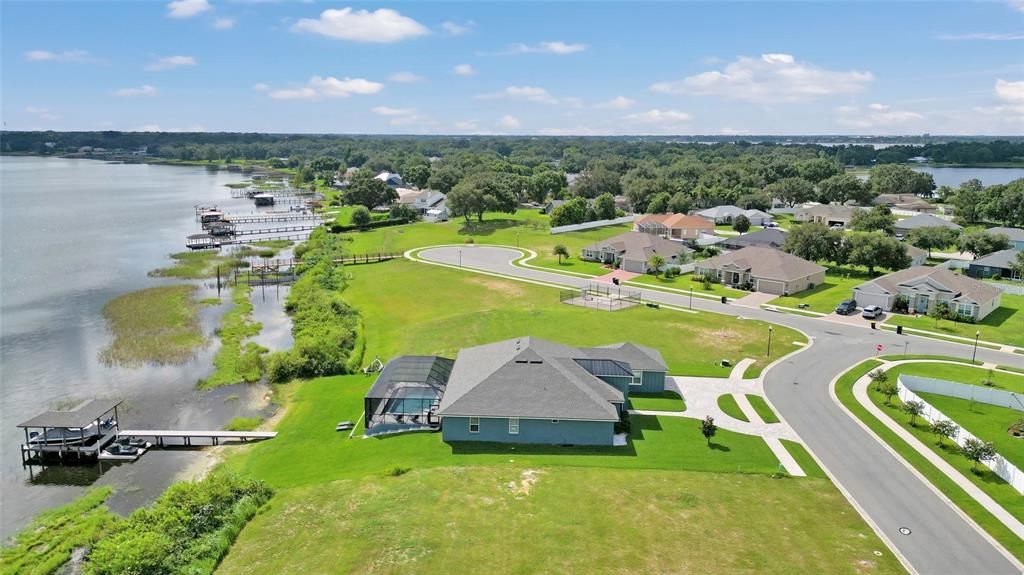 For Sale: $1,135,000 (5 beds, 3 baths, 3228 Square Feet)