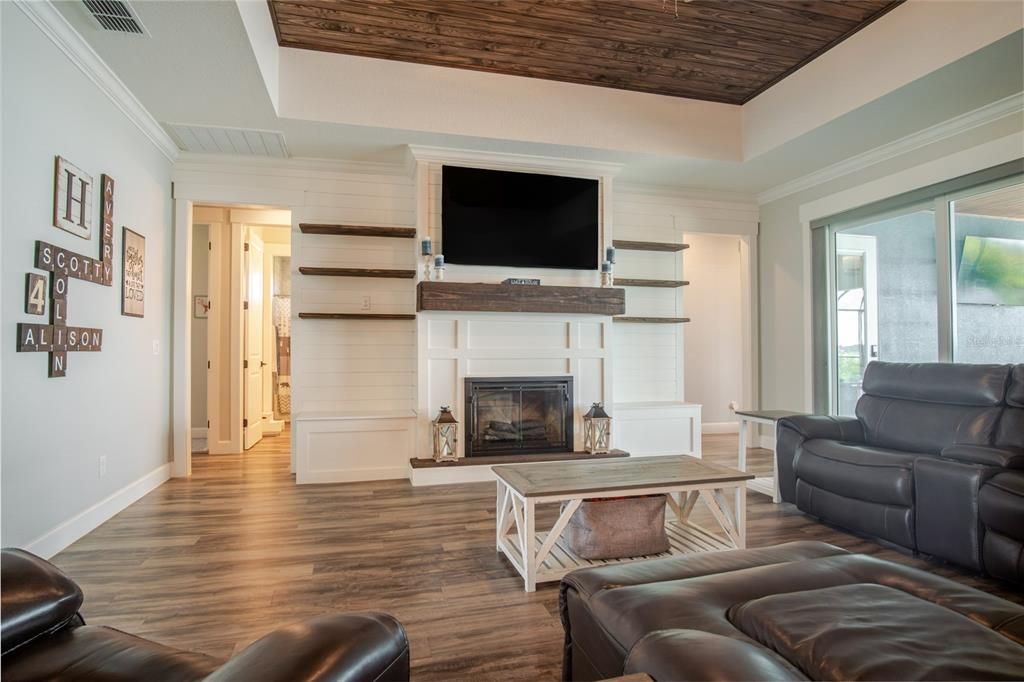 For Sale: $1,135,000 (5 beds, 3 baths, 3228 Square Feet)