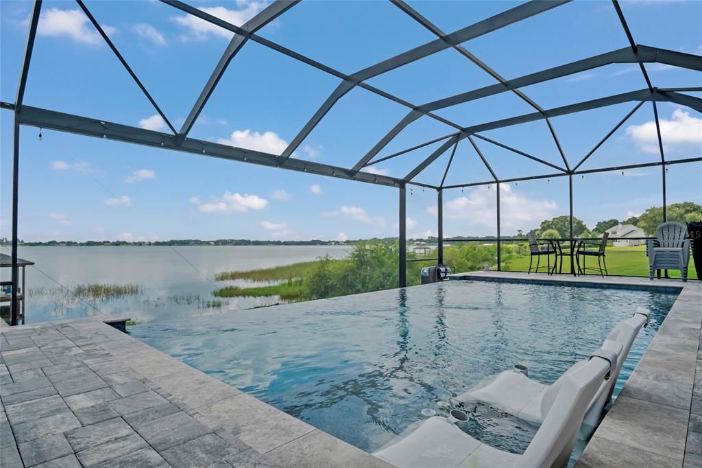 For Sale: $1,135,000 (5 beds, 3 baths, 3228 Square Feet)