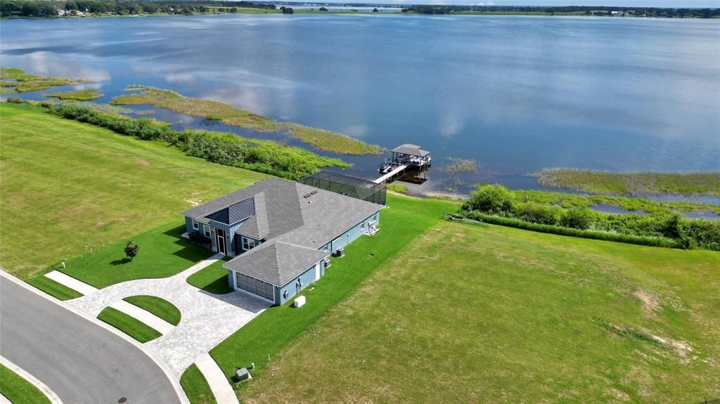 For Sale: $1,135,000 (5 beds, 3 baths, 3228 Square Feet)