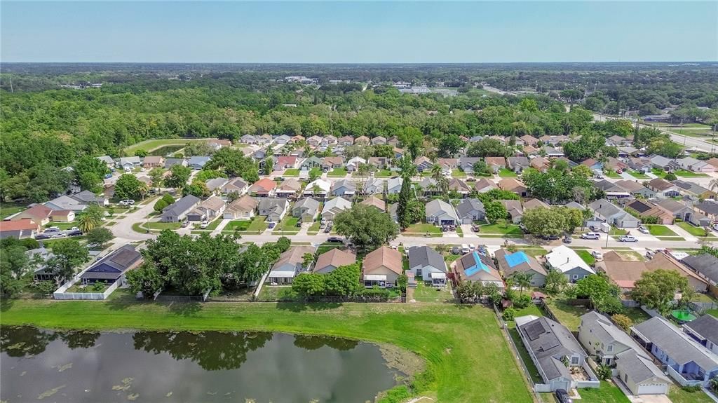 Activo con contrato: $2,500 (3 camas, 2 baños, 1176 Pies cuadrados)