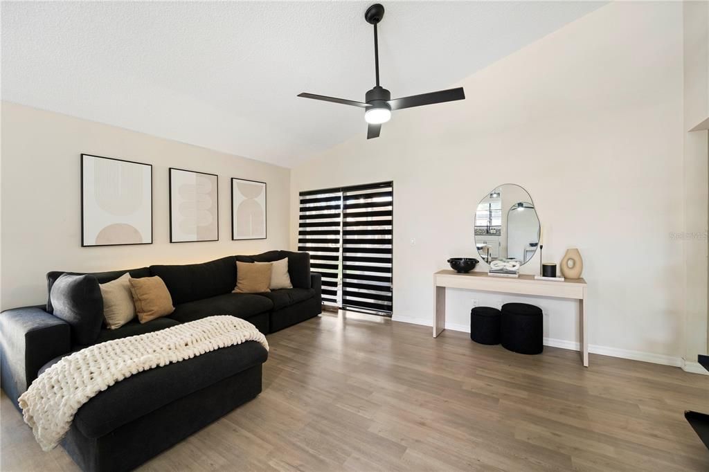 Activo con contrato: $2,500 (3 camas, 2 baños, 1176 Pies cuadrados)