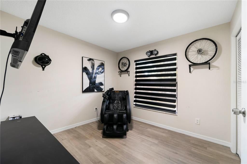 Activo con contrato: $2,500 (3 camas, 2 baños, 1176 Pies cuadrados)