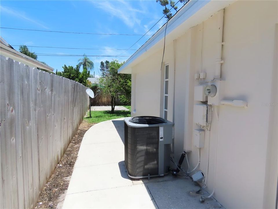 En Venta: $434,900 (2 camas, 2 baños, 1593 Pies cuadrados)