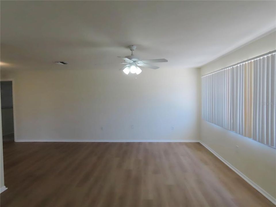 En Venta: $434,900 (2 camas, 2 baños, 1593 Pies cuadrados)