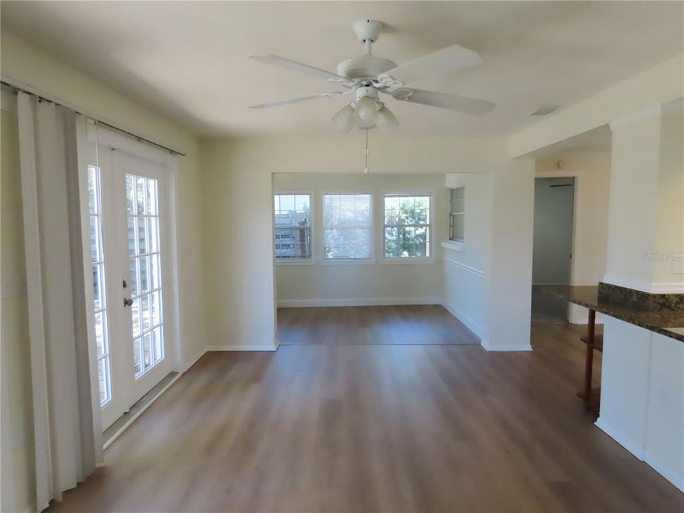 En Venta: $434,900 (2 camas, 2 baños, 1593 Pies cuadrados)