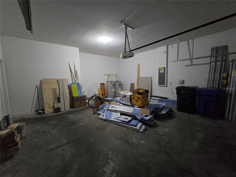 Active With Contract: $3,300 (5 beds, 4 baths, 3188 Square Feet)