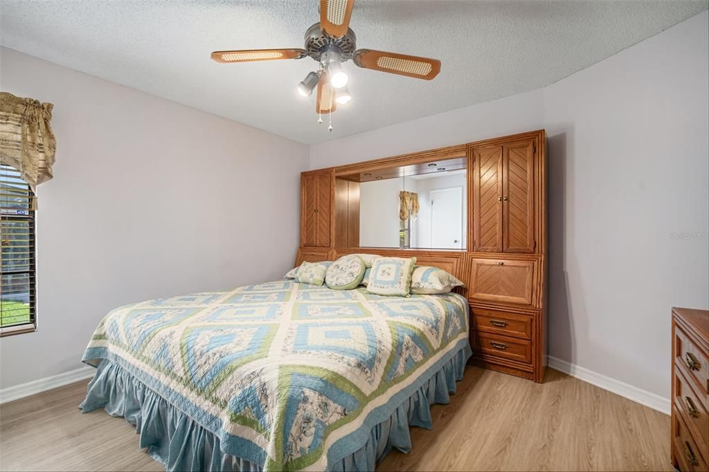 Active With Contract: $872,500 (4 beds, 3 baths, 2945 Square Feet)