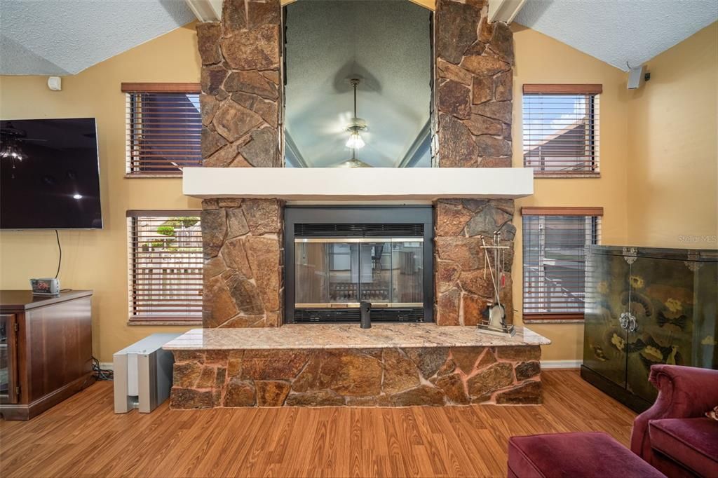 Active With Contract: $872,500 (4 beds, 3 baths, 2945 Square Feet)