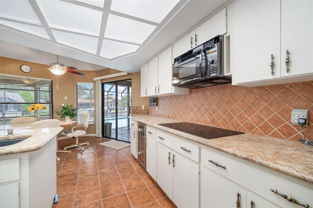 Active With Contract: $872,500 (4 beds, 3 baths, 2945 Square Feet)